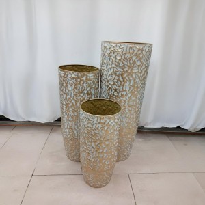 طقم قوار ورد معدن اسود مذهب من الداخل 3 قطع 90 + 73 + 54 سم